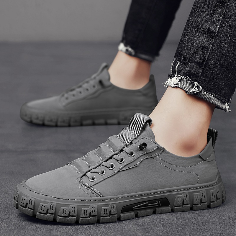 Camden Signature Sneakers