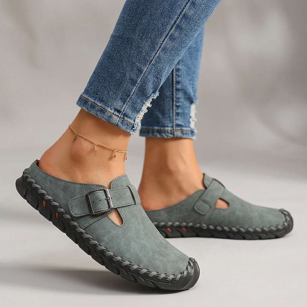 Amelie Signature Clogs